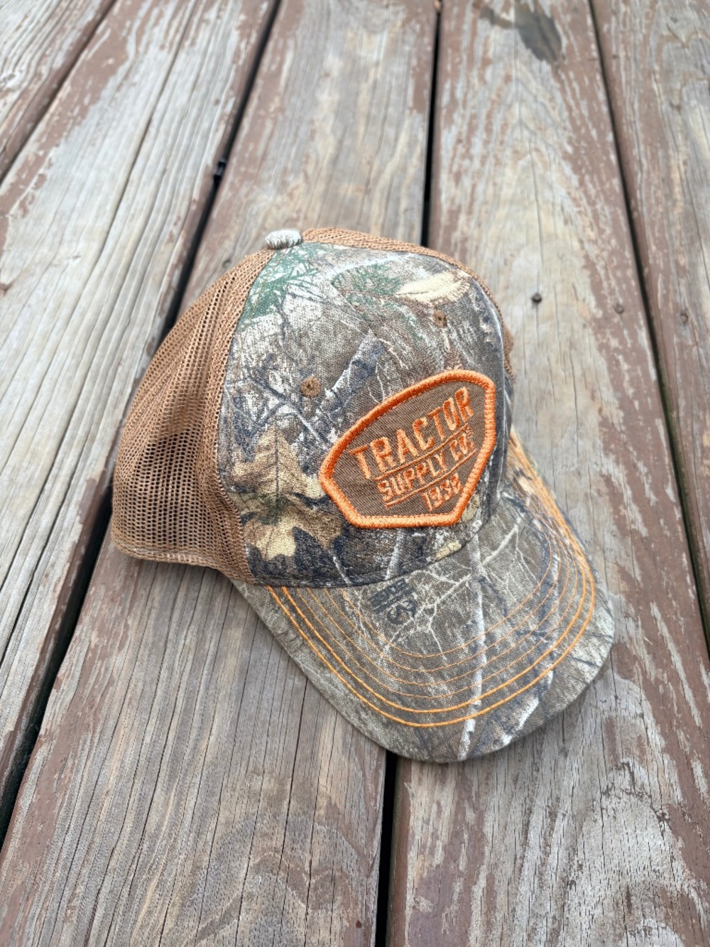 Tractor Supply Co. Realtree Edge Camo Hat – Like New